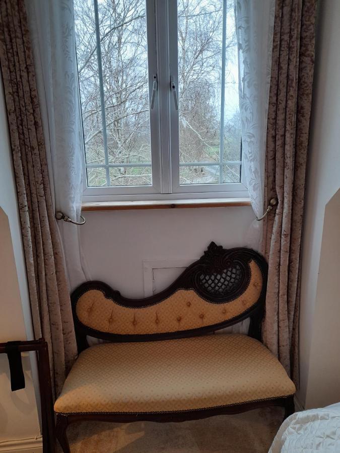 Annaswood B&B Cahir Eksteriør bilde